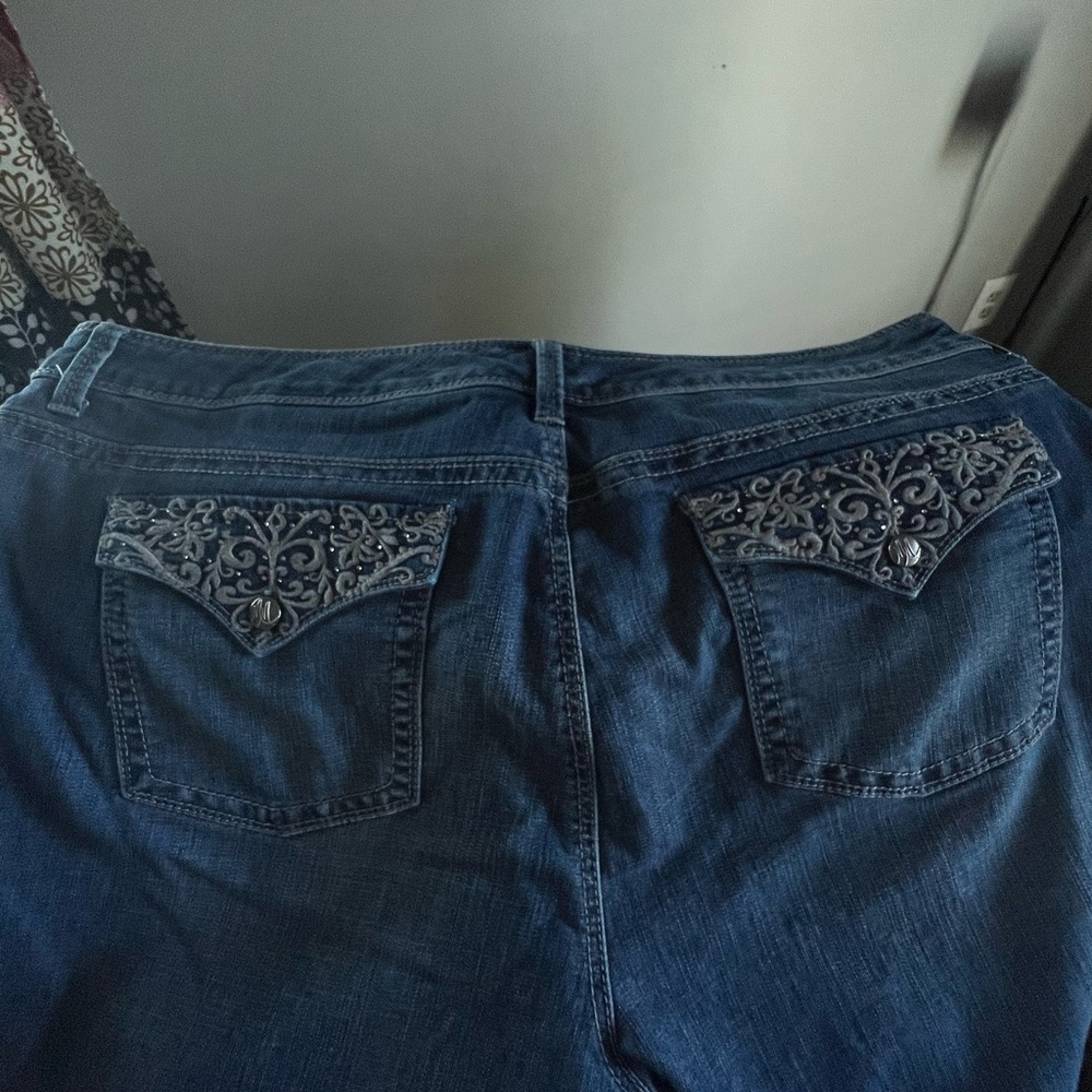 Jeans - Picture 5 of 5
